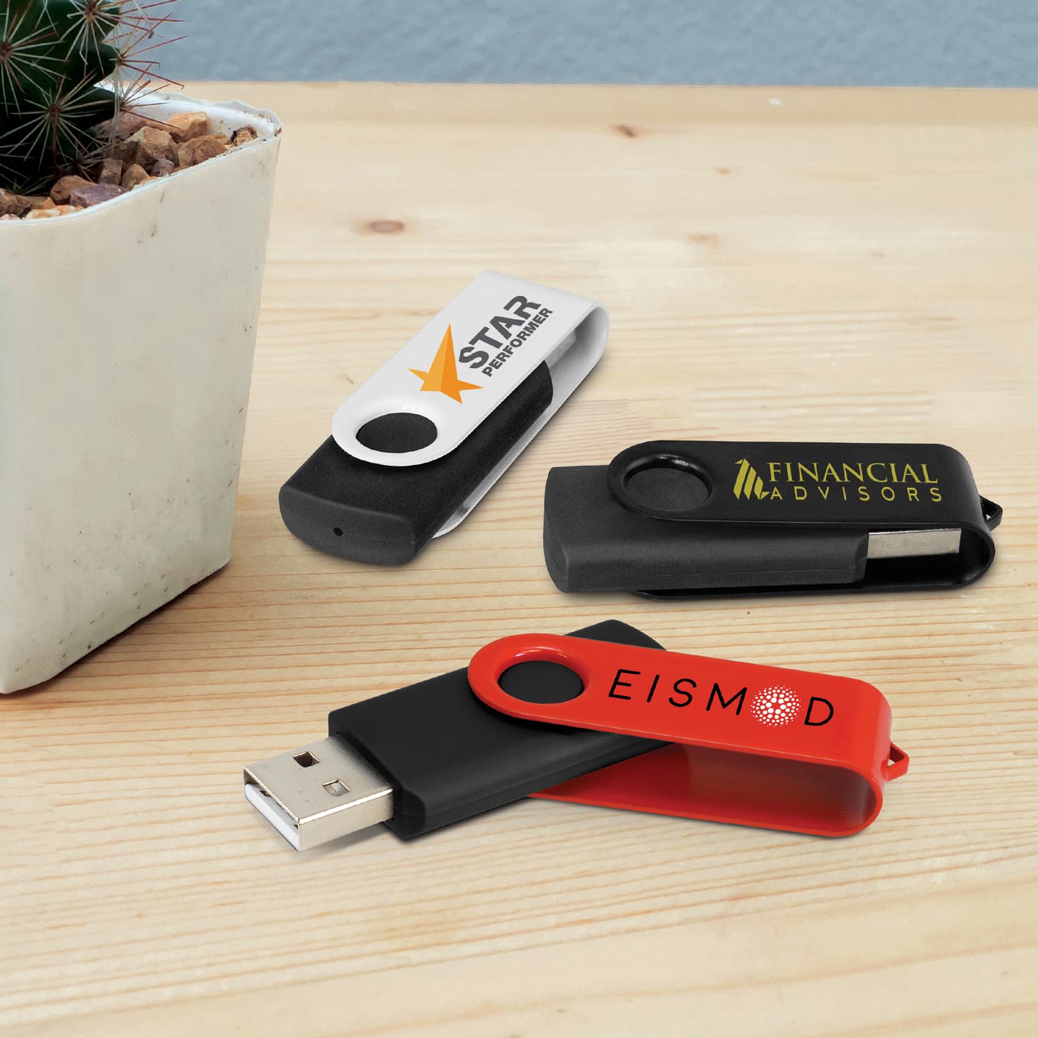 Helix 4GB Mix & Match Flash Drive · Product view