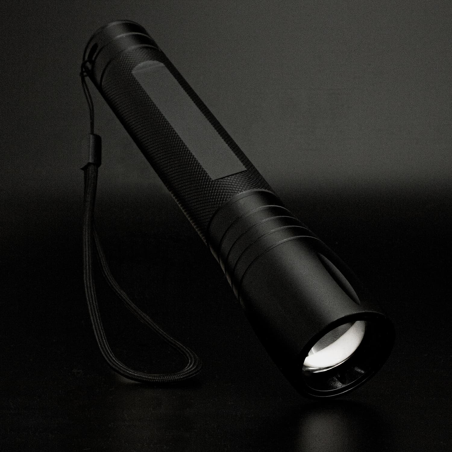 Swiss Peak 10W Cree Torch · Product view