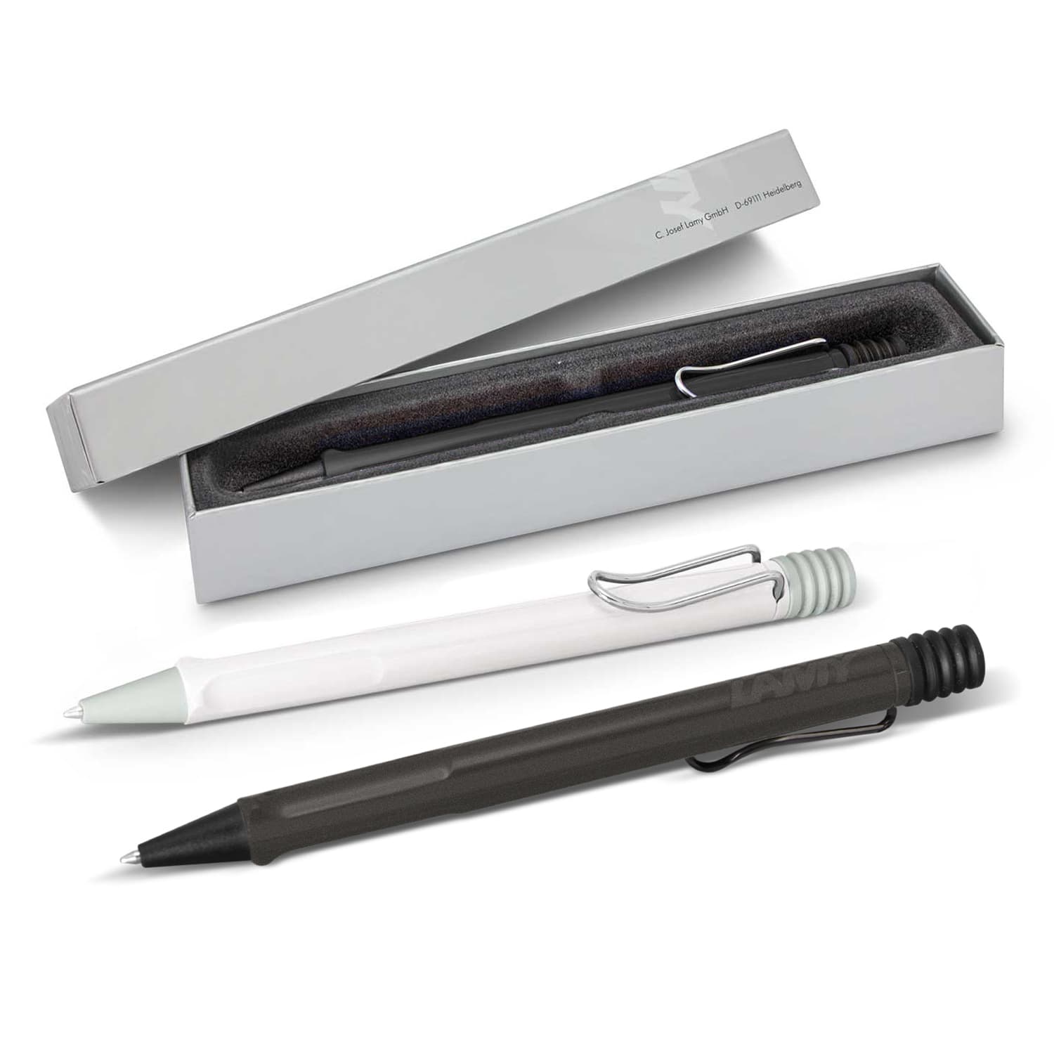 Product photograph of the LAMY Safari Ballpoint Pen