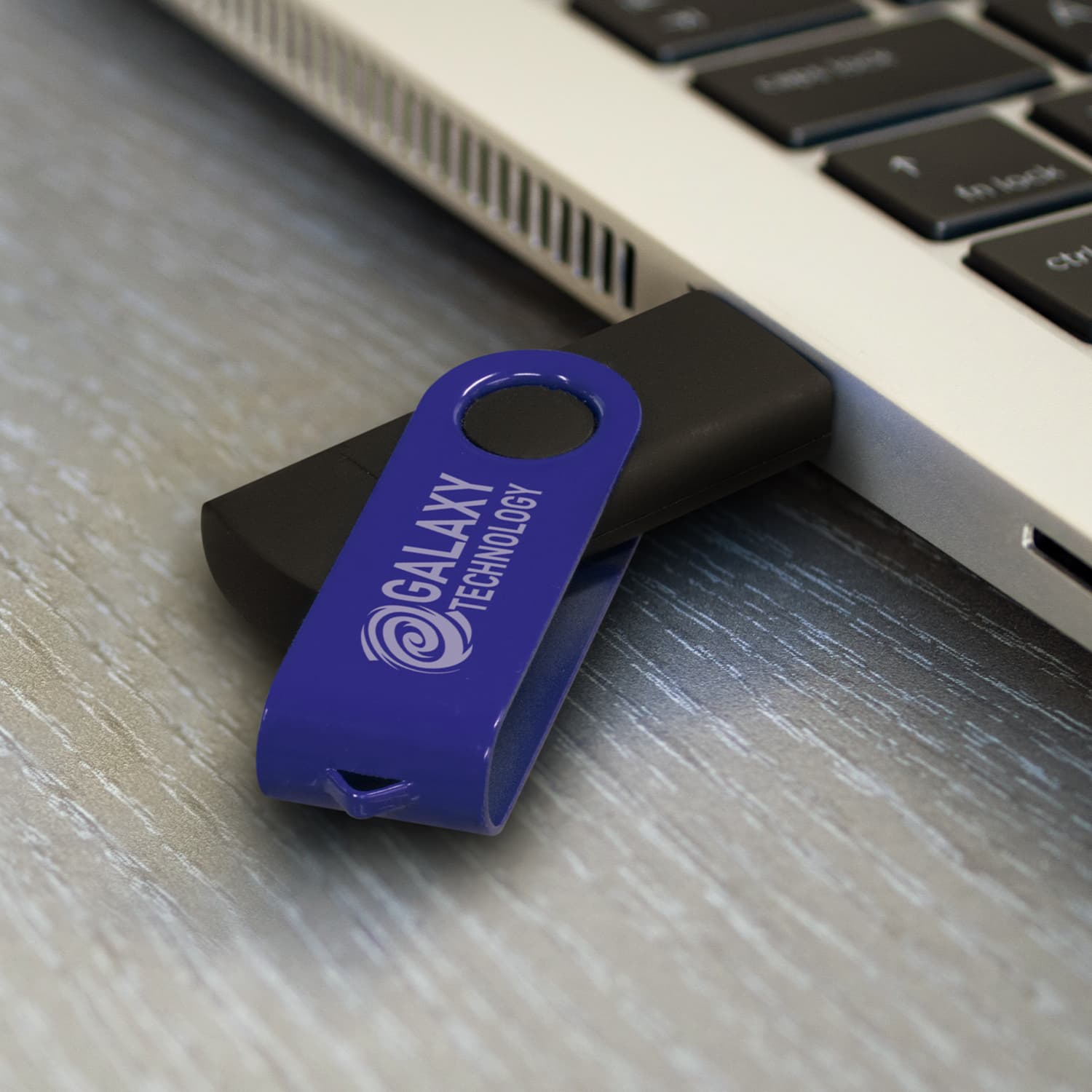 Helix 8GB Dual Flash Drive · Product view