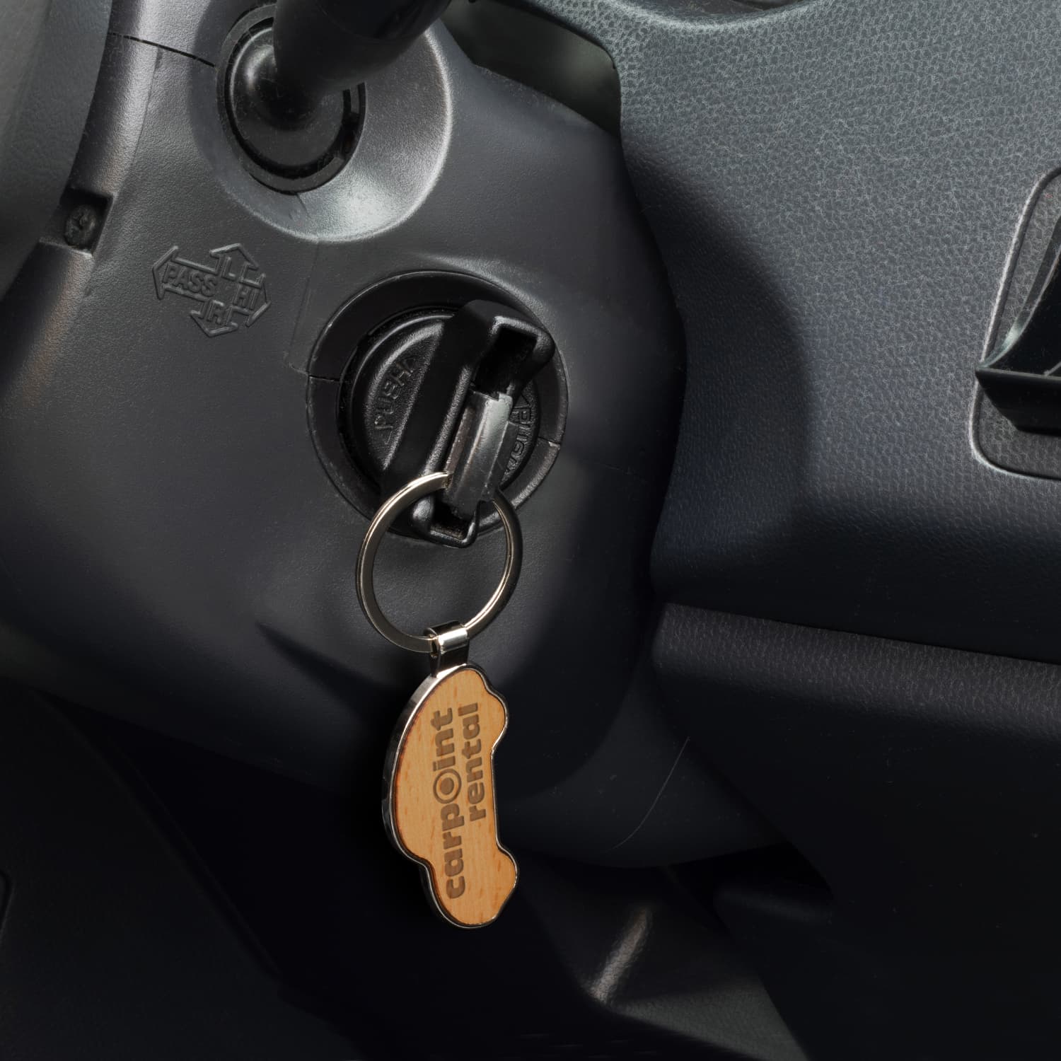 Santo Car Shaped Key Ring · Product view