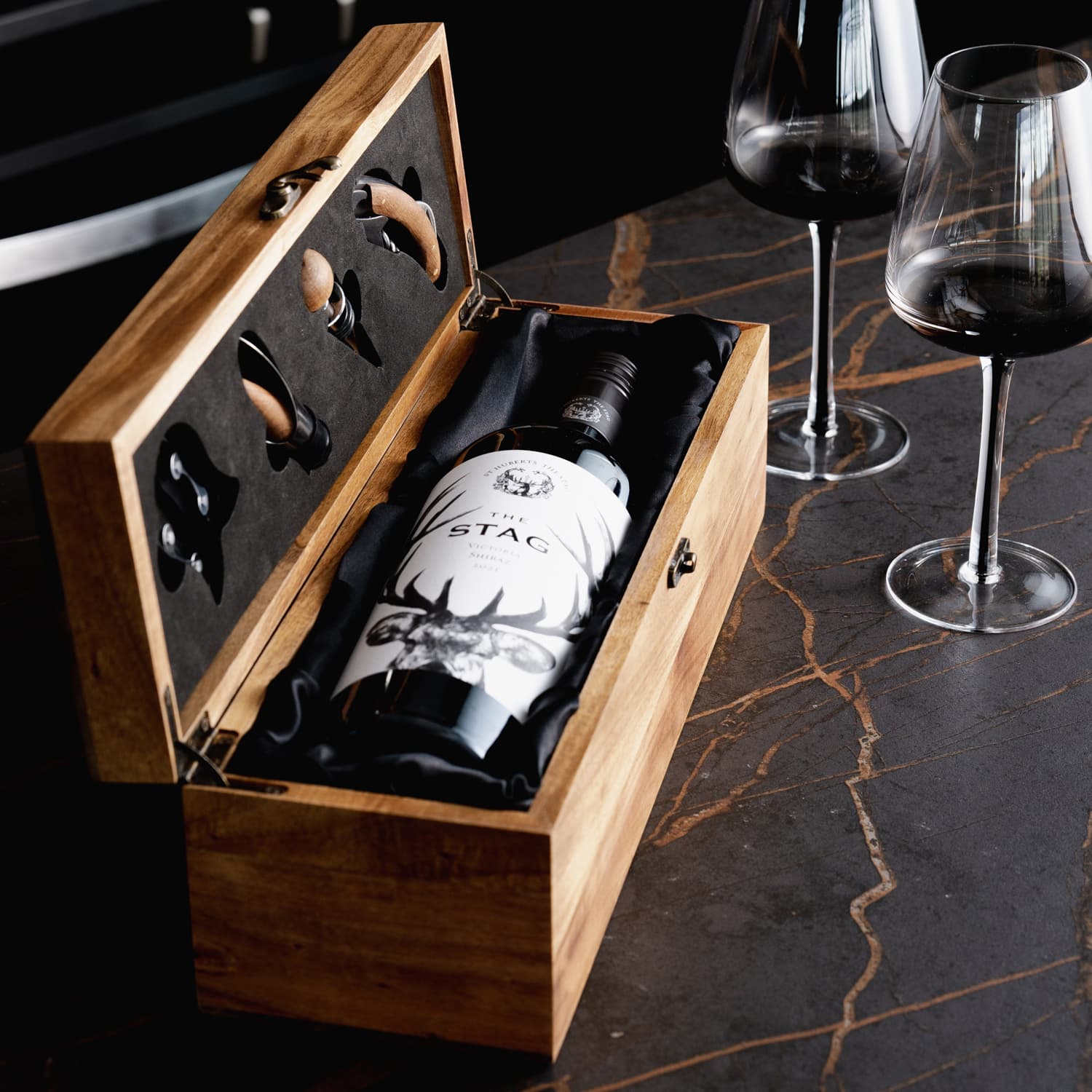 Keepsake Wine Box Gift Set · Product view