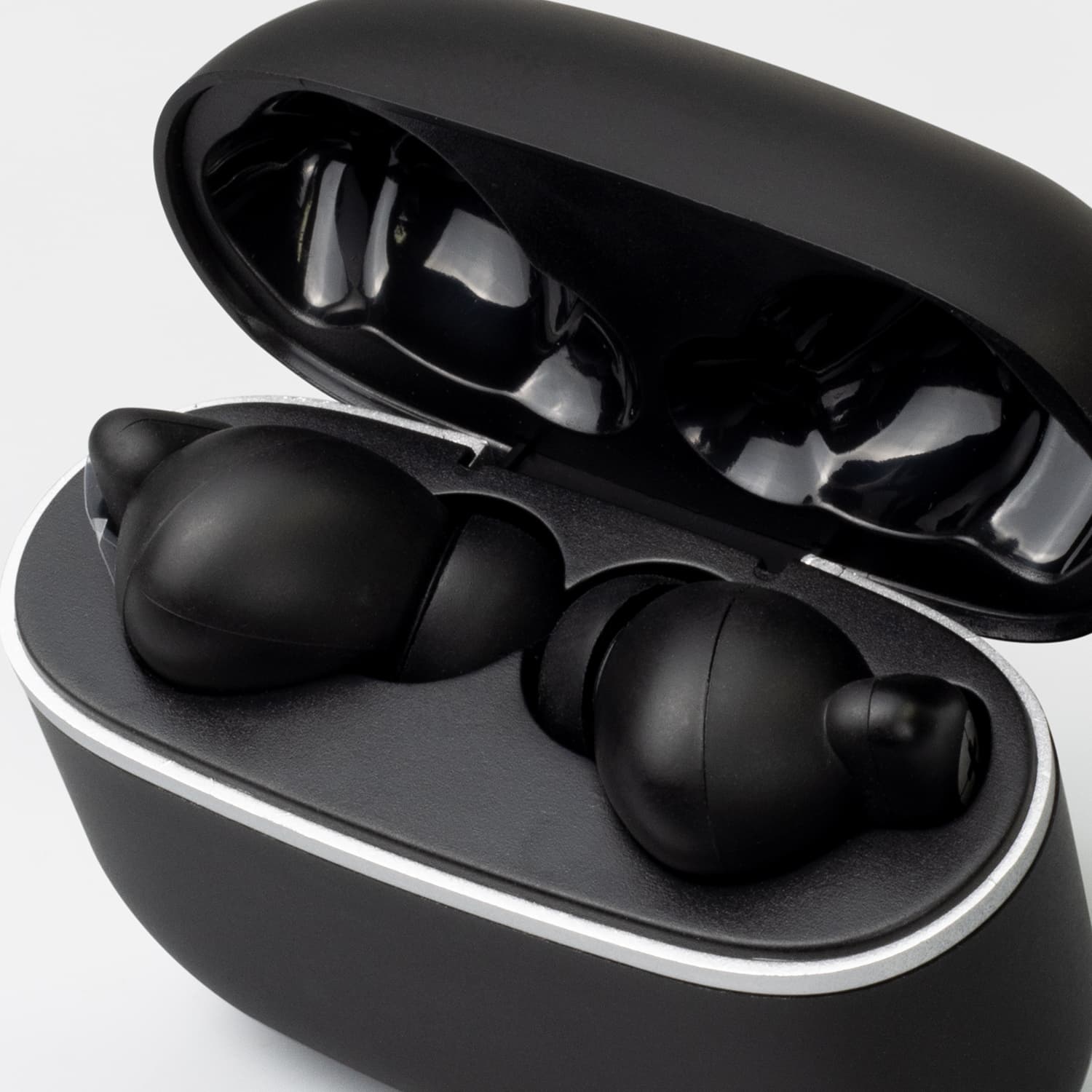 Swiss Peak TWS Earbuds 2.0 · Product view