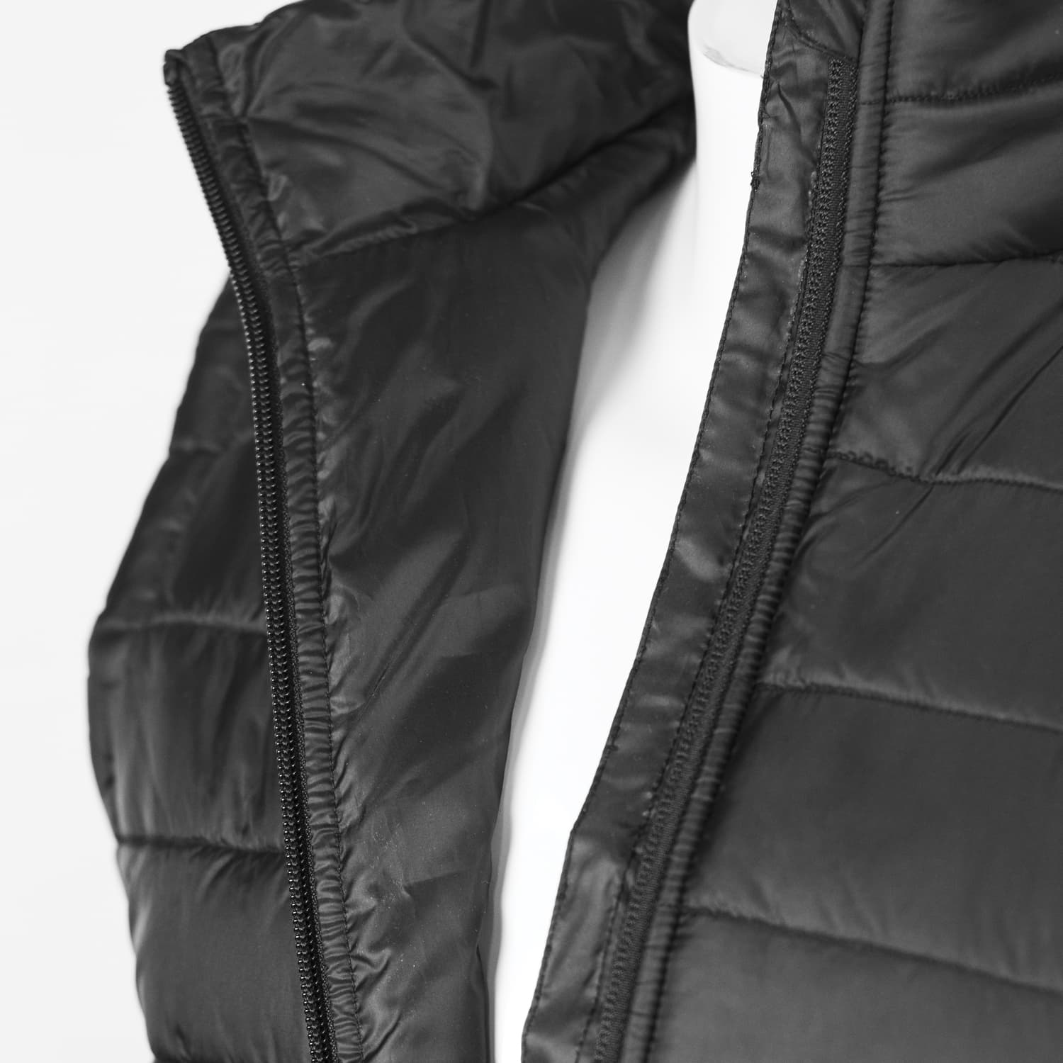 TRENDSWEAR Frazer Mens Puffer Vest · Product view