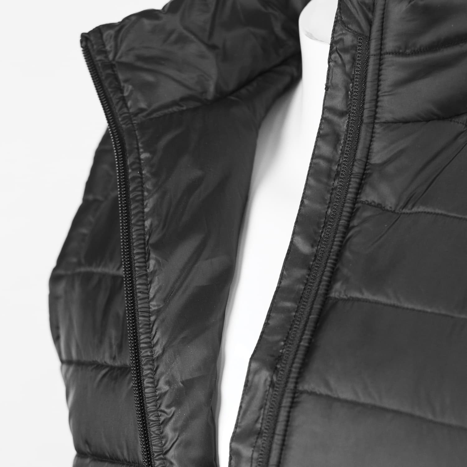 TRENDSWEAR Frazer Womens Puffer Vest · Product view