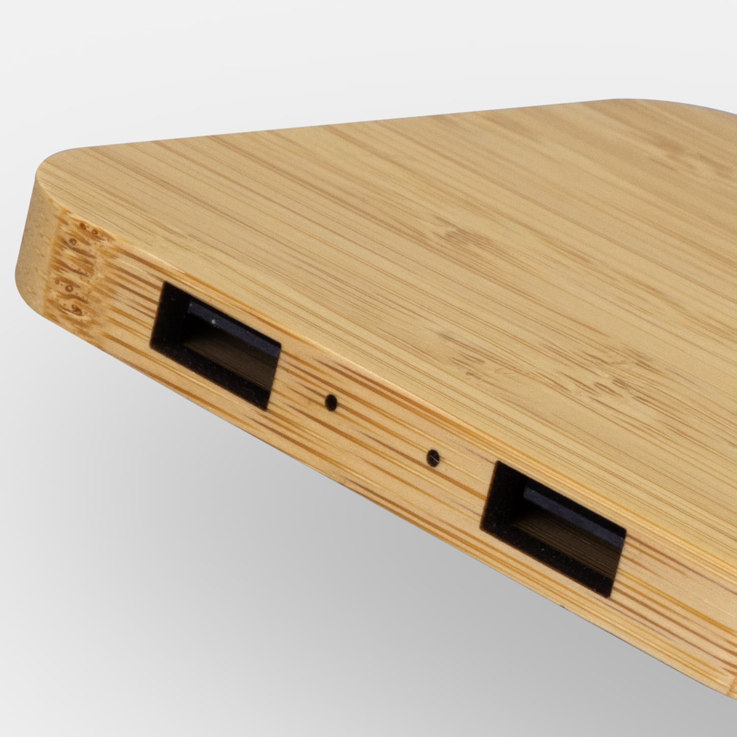 NATURA Bamboo Wireless Fast Charging Hub · Product view