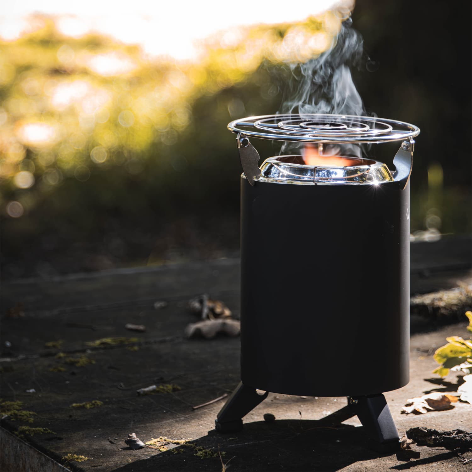 Frontier Camp Fire and Cooker · Product view