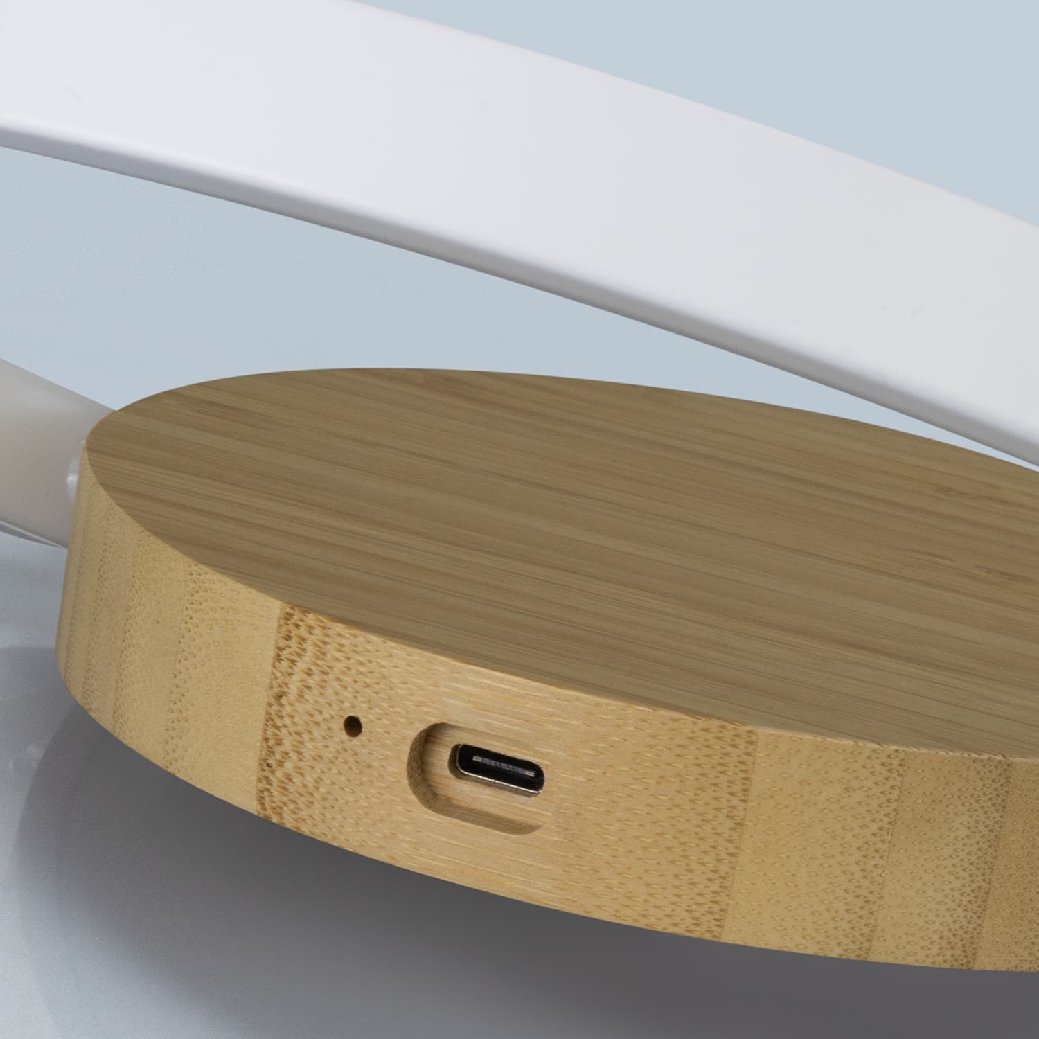 Twilight Wireless Charging Night Light · Product view