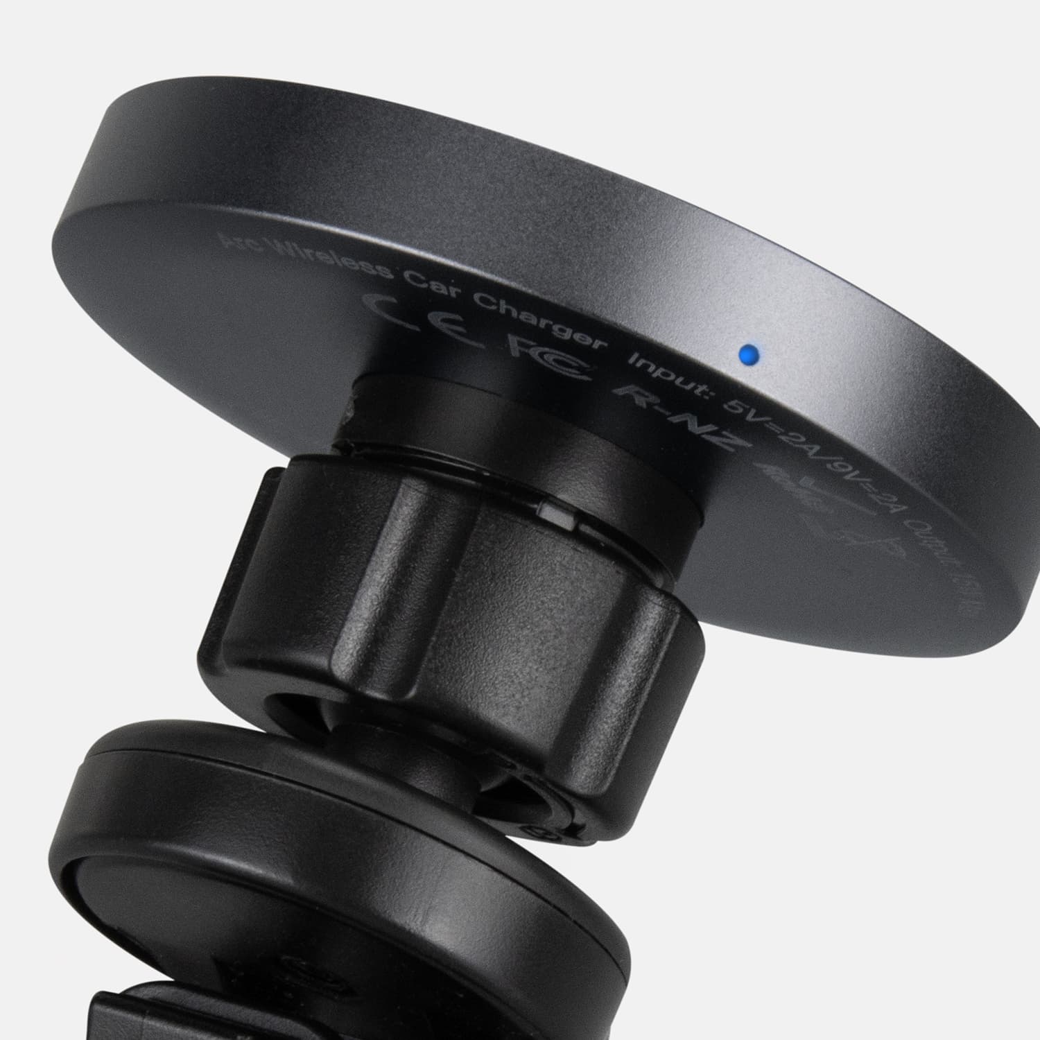 INGENIO Arc Wireless Car Charger · Product view