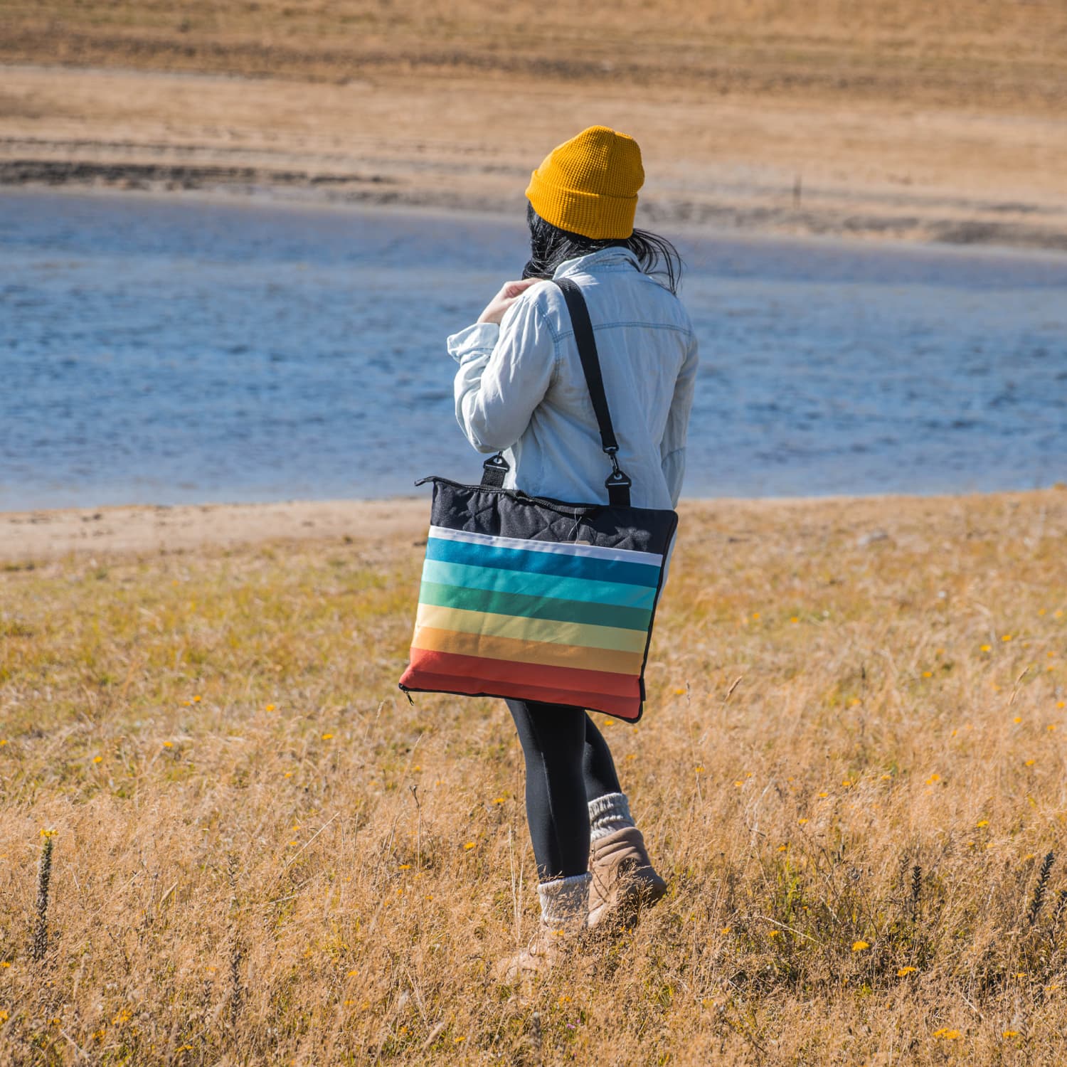 Frontier Outland Picnic Blanket · Product view