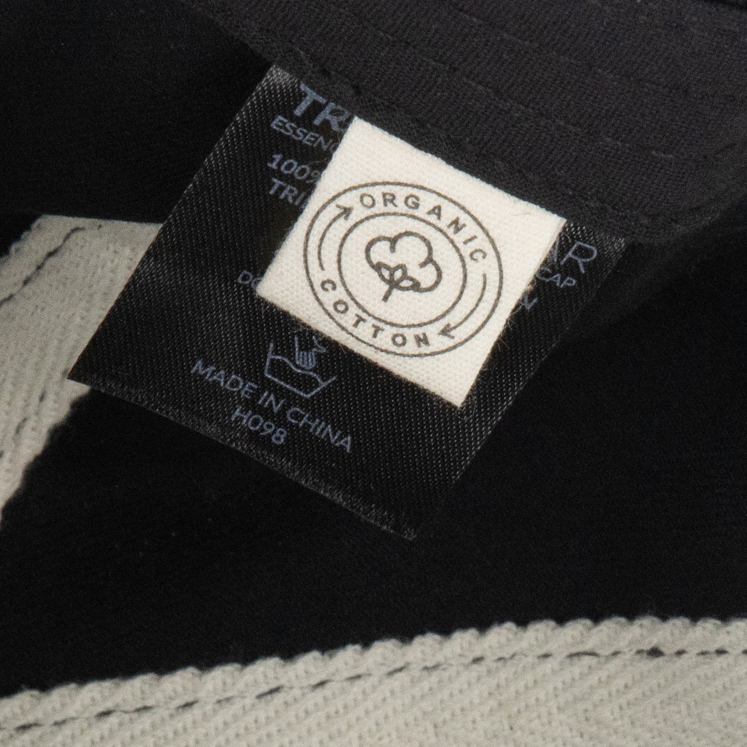 Essence Organic Cap · Product view