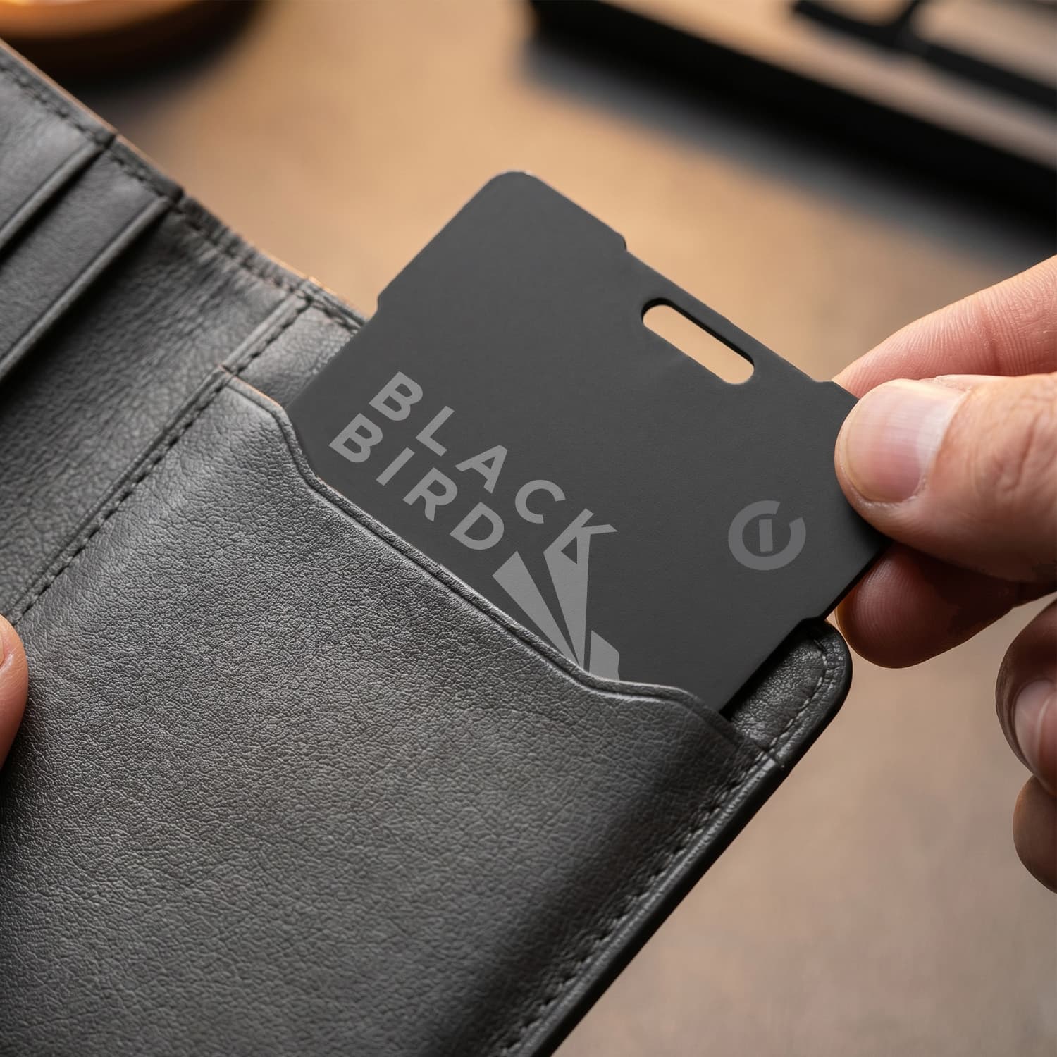 Carbon Bluetooth Tracker · Product view