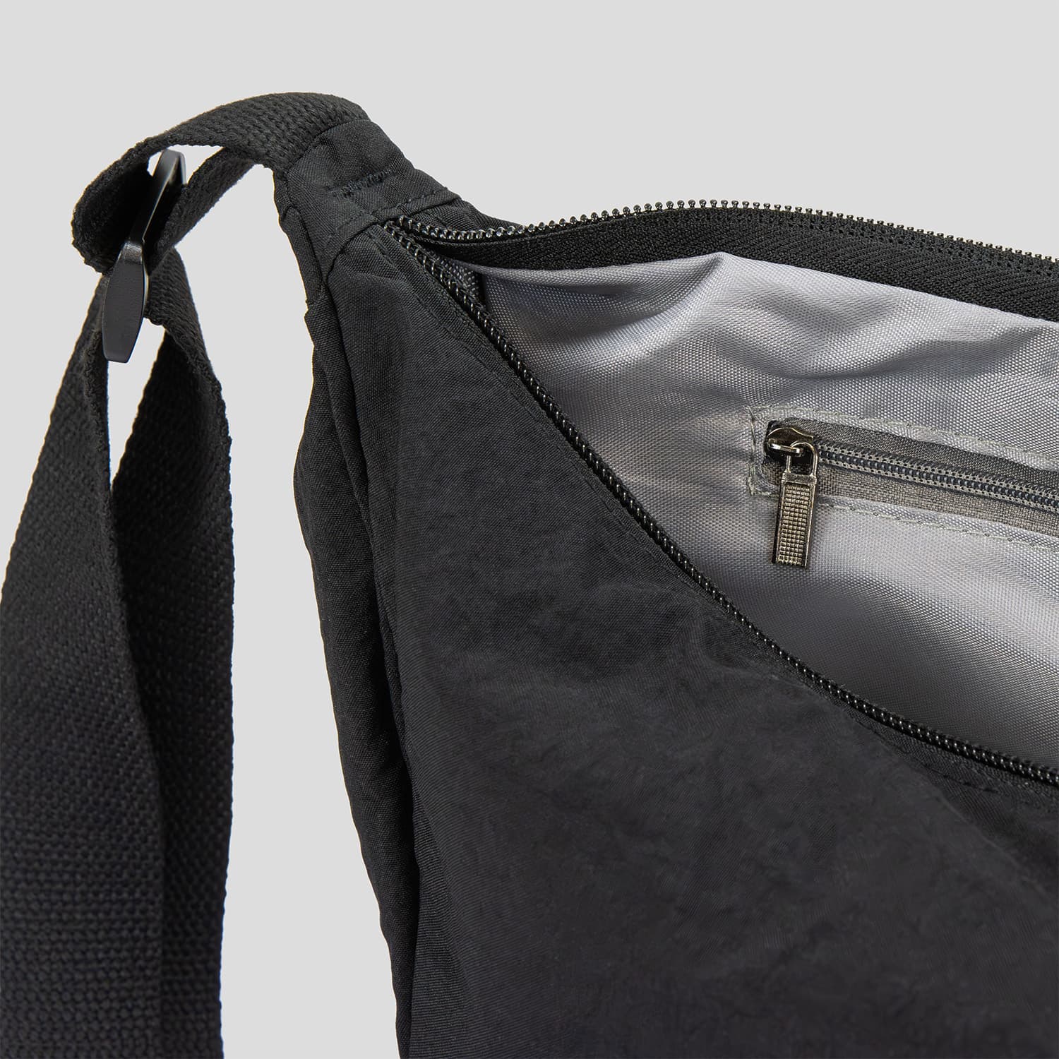 Selene Moon Bag · Product view