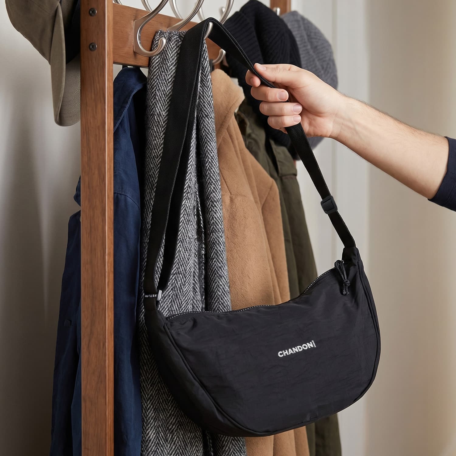 Selene Moon Bag · Product view