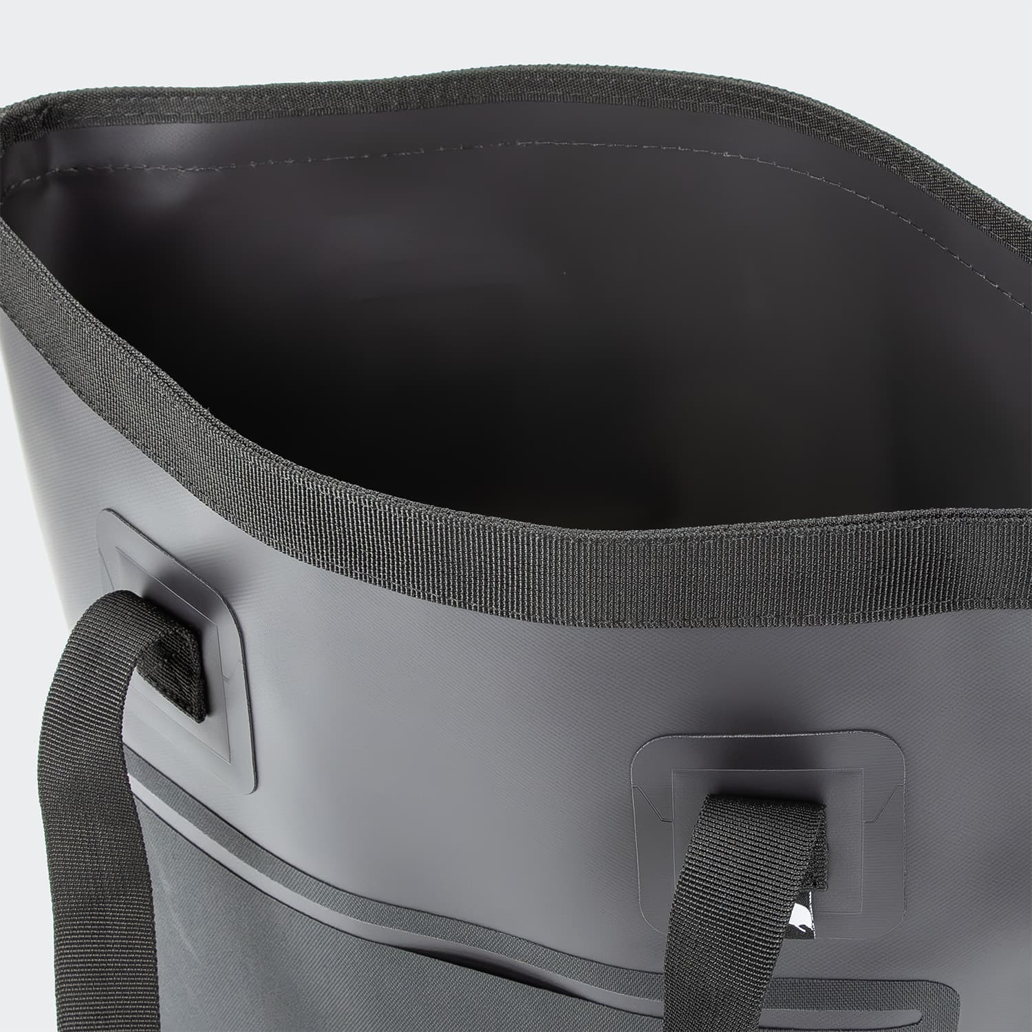 Frontier Bucket Bag · Product view