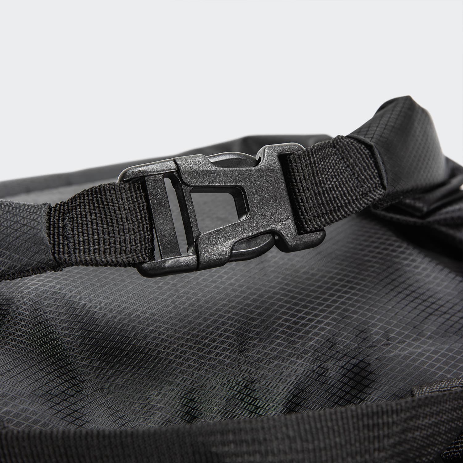 Nevis Dry Bag 20L · Product view