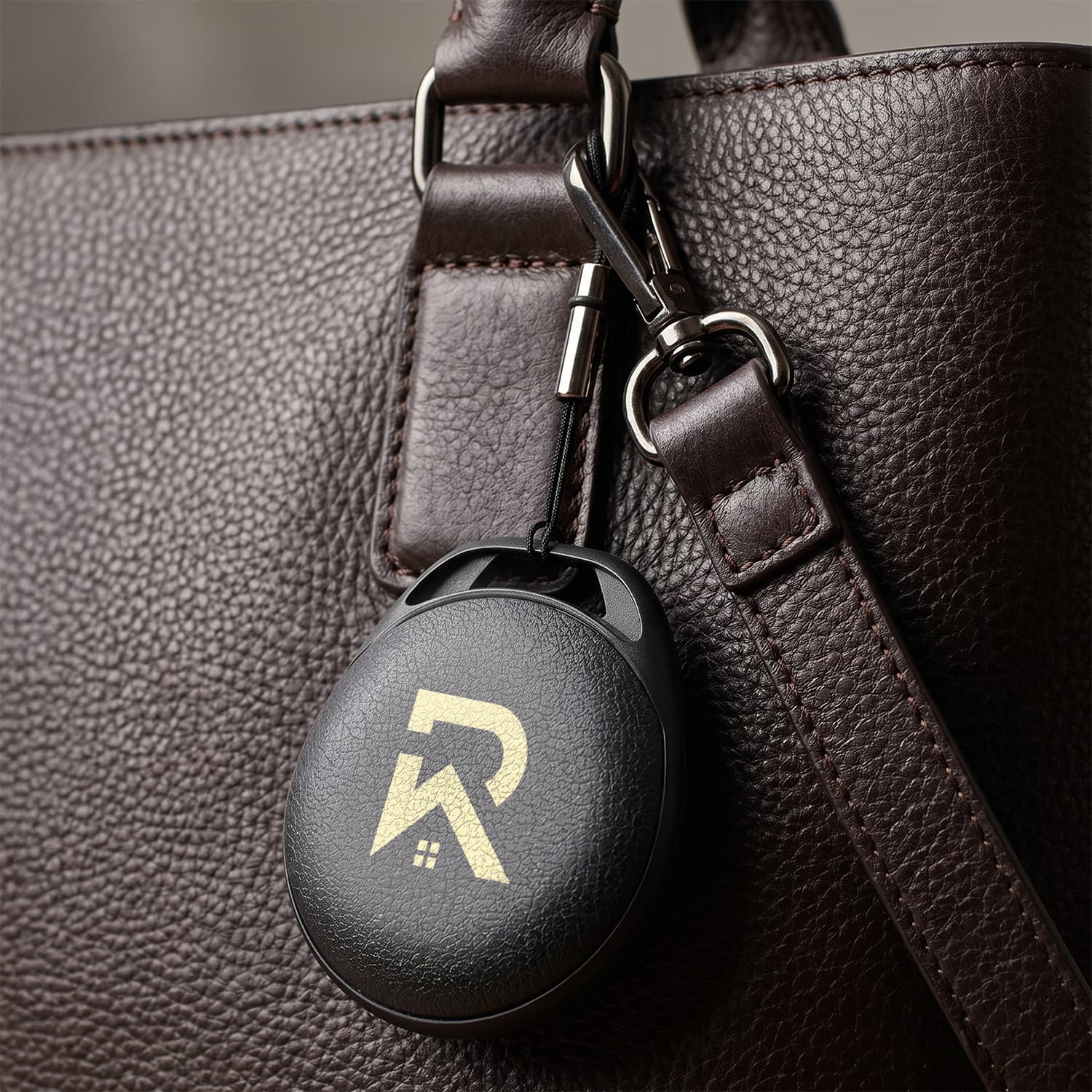 HangFindy Bluetooth Tracker · Product view
