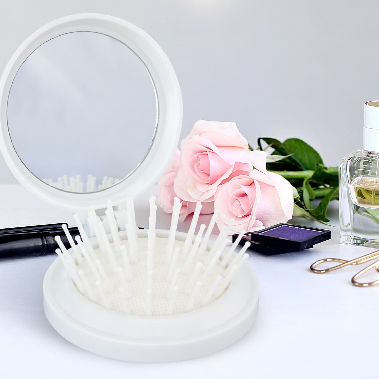 Compact Brush with Mirror · Product view