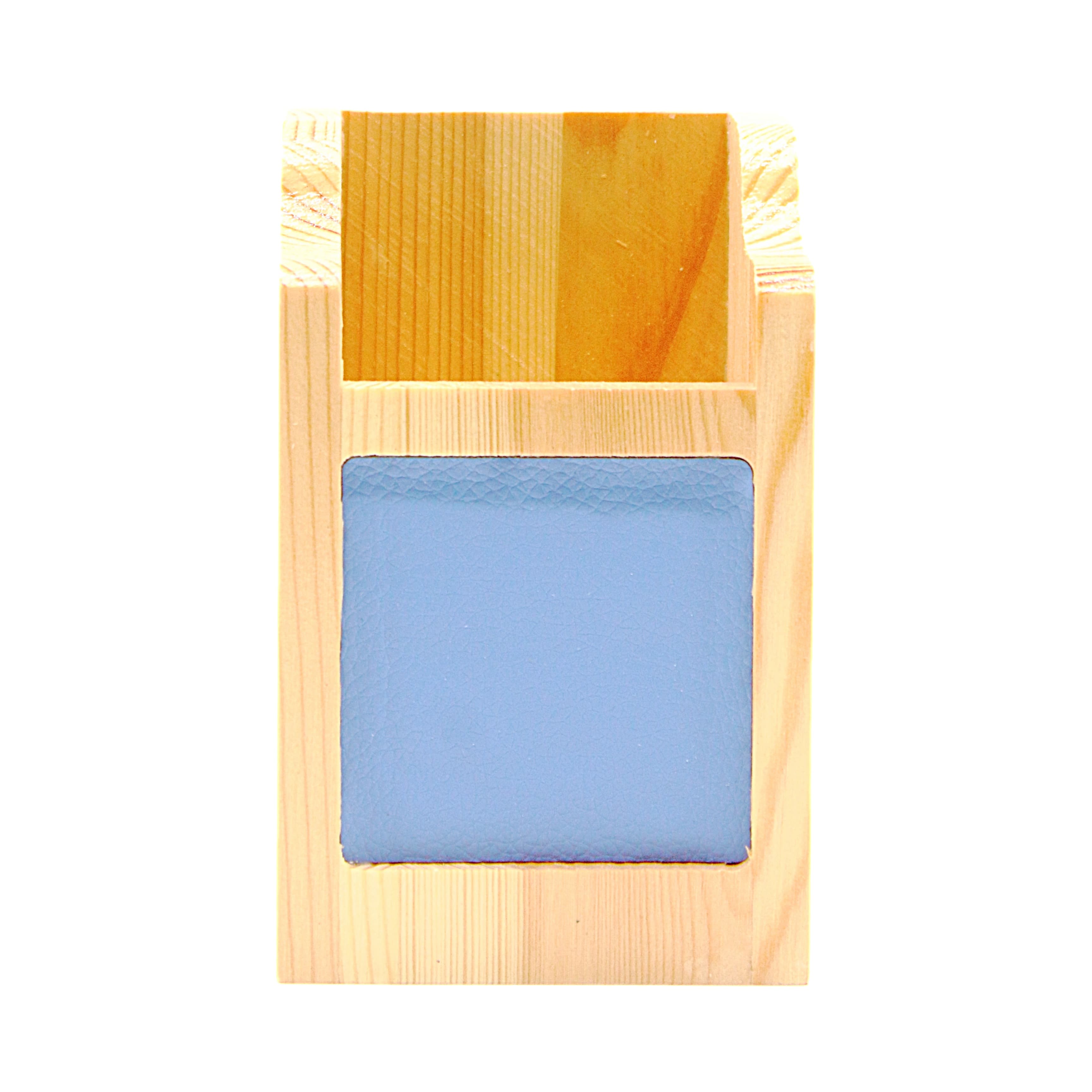 Berwick Wooden Pen Stand · Product view