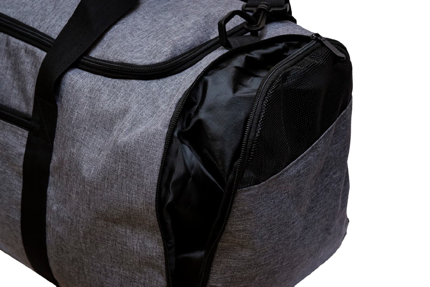 Voyage Weekender Duffel with 3 Compartments · Product view